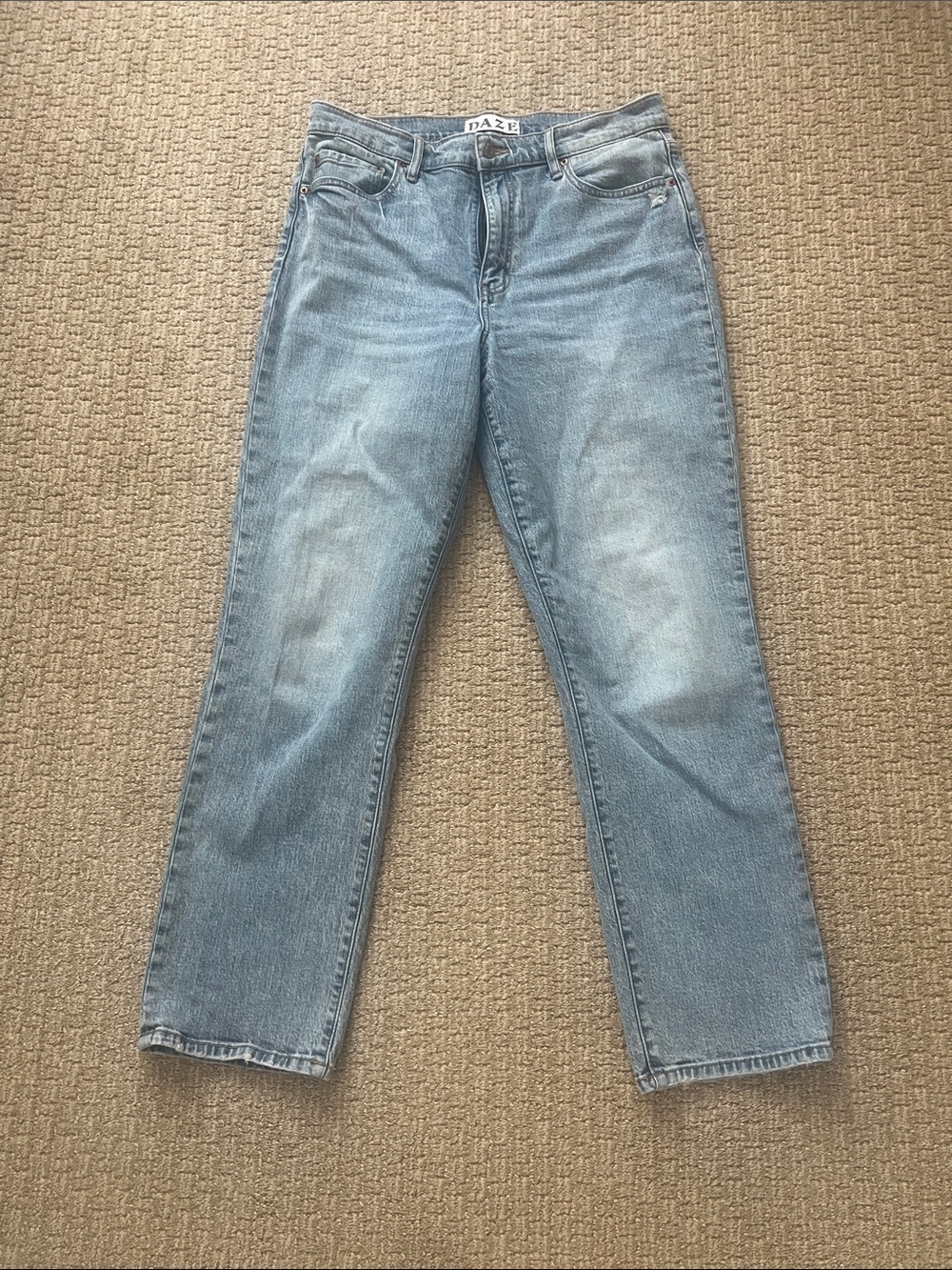 DAZE Straight Leg Jeans in Light Wash Blue
